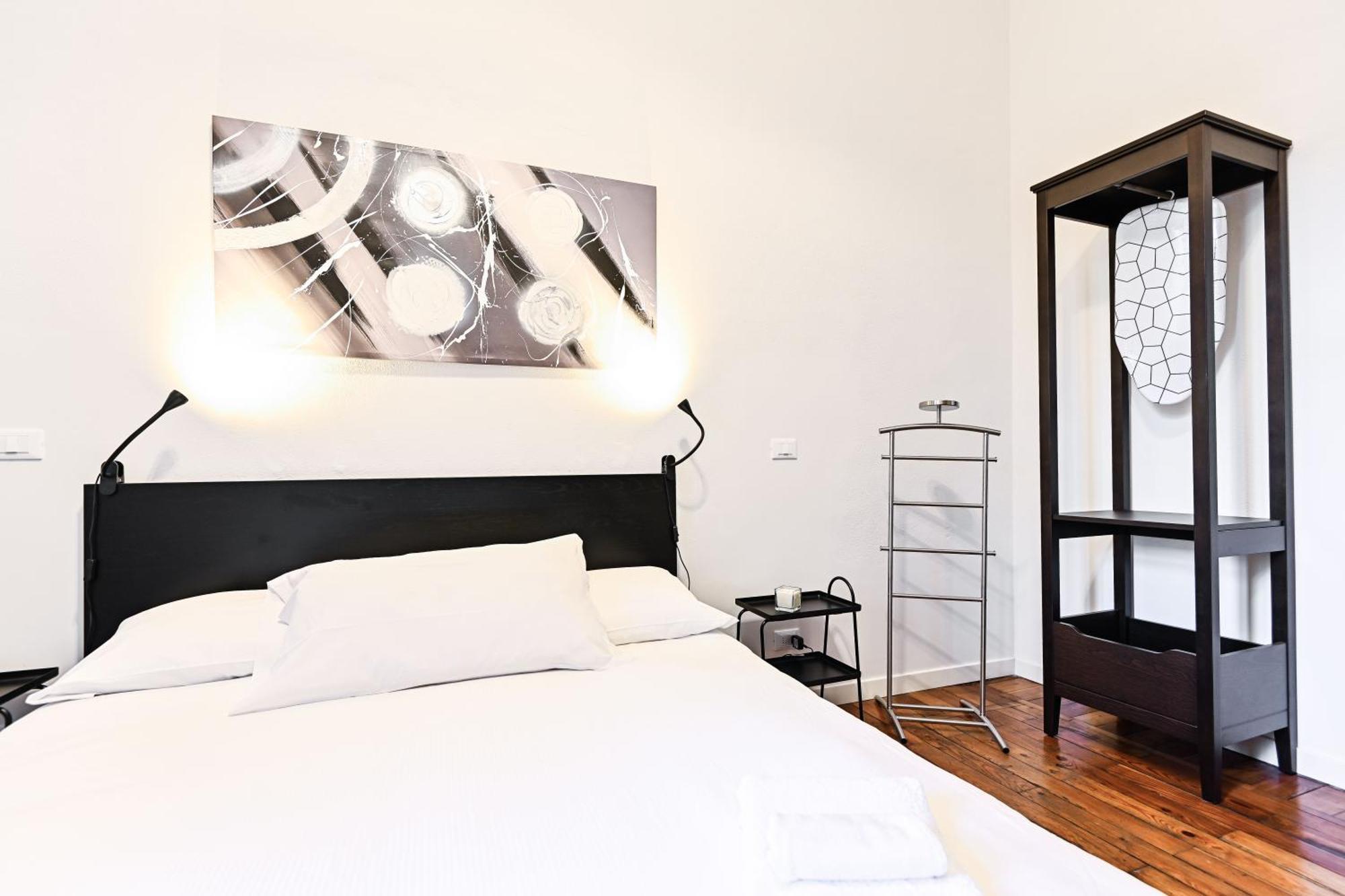 Top Living Apartments - Porta Susa Turin Exterior photo